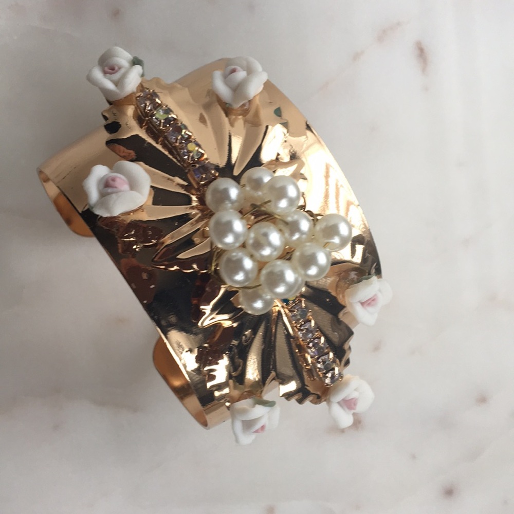 White pearl gold plated cuff
